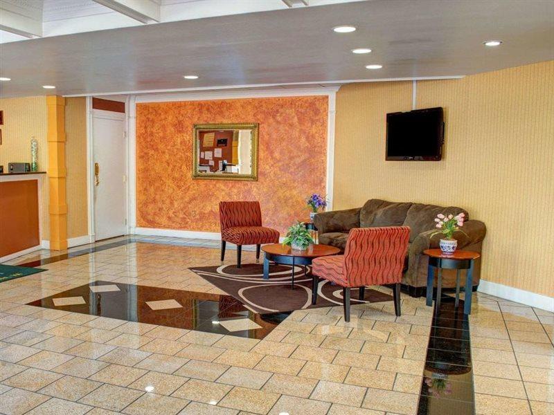 Quality Inn North Yellow Tavern Bagian luar foto