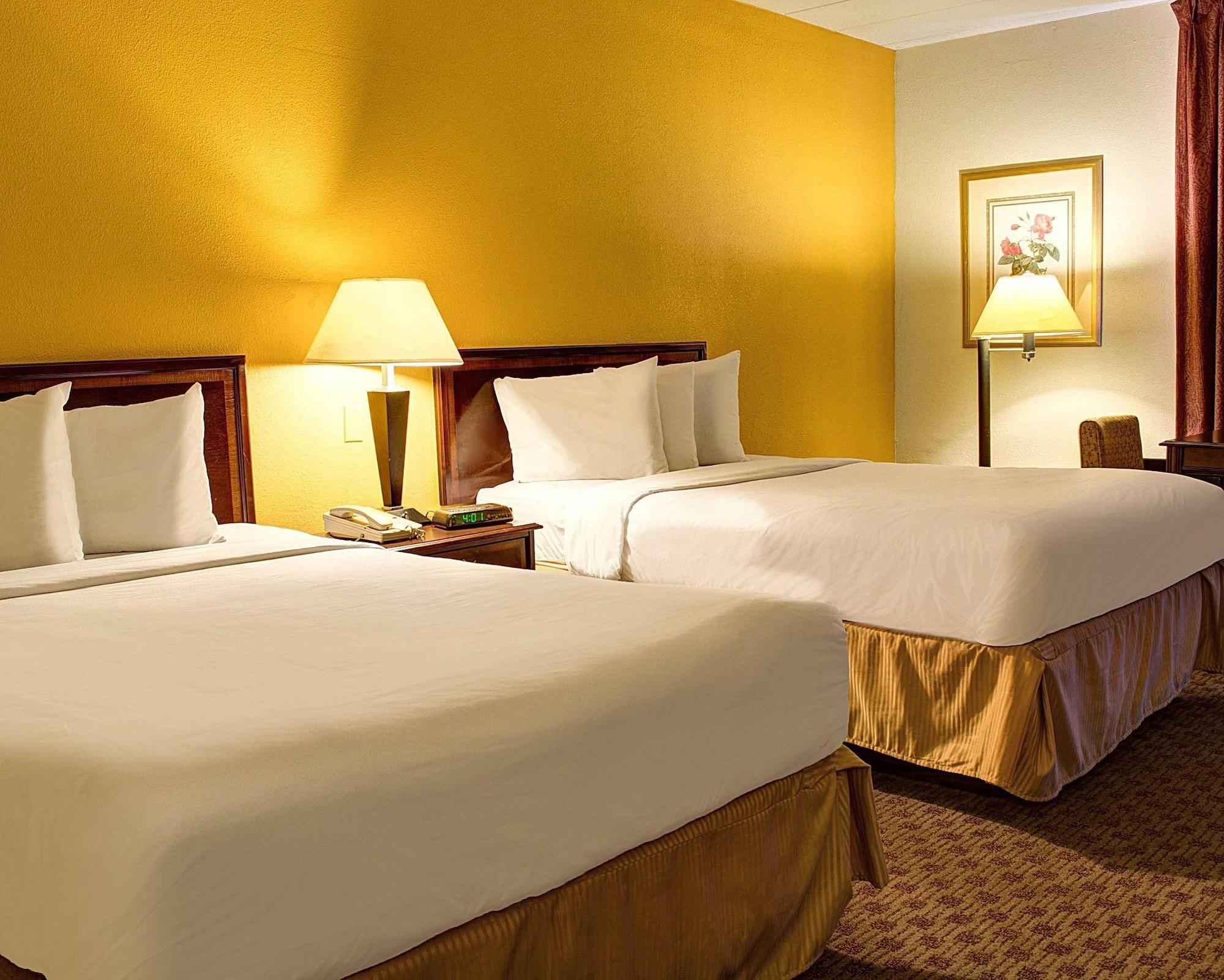 Quality Inn North Yellow Tavern Bagian luar foto