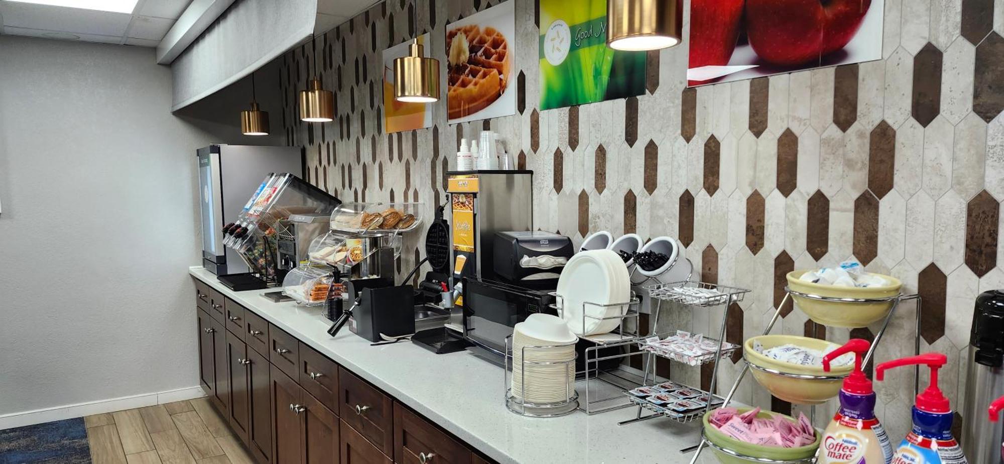 Quality Inn North Yellow Tavern Bagian luar foto