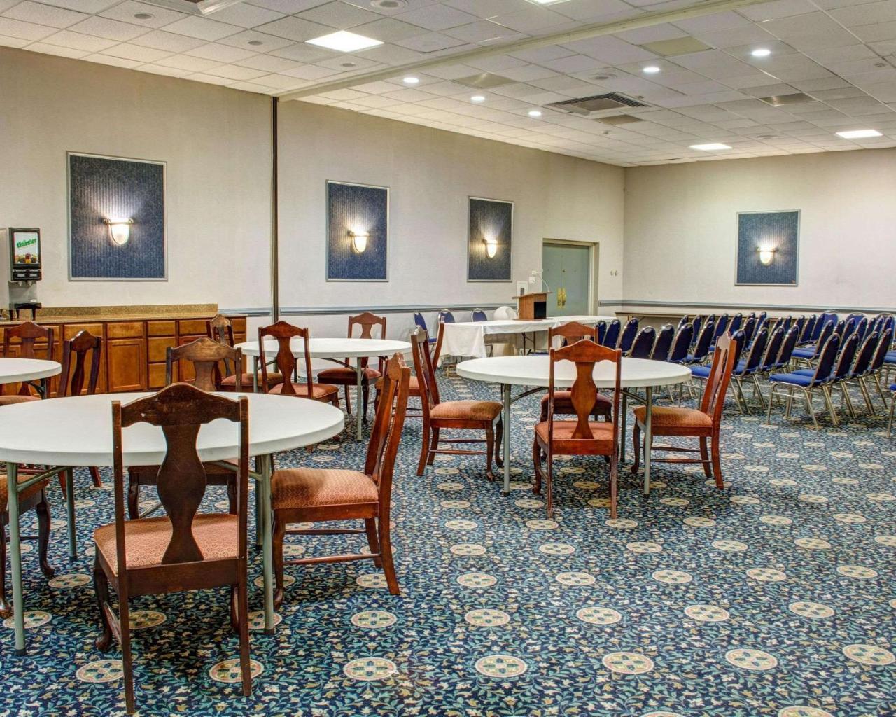 Quality Inn North Yellow Tavern Bagian luar foto